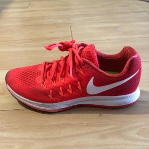 Nike Zoom Running Sneakers Size 9.5